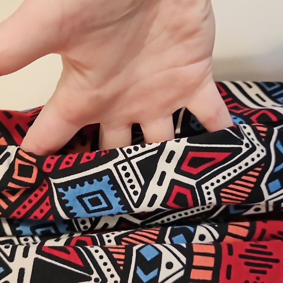 Lularoe Multi color Aztec print midi skirt with pockets - Picture 4 of 4